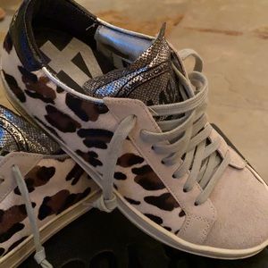 P448 Leopard Sneakers